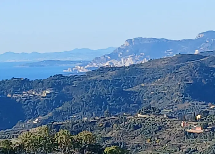 Villa Dei Sogni, With Private Pool ,roof Terrace And Spectacular Views Of Monaco And Ligurian Mountains *