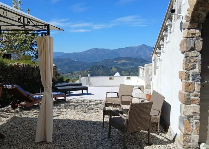 Villa Dei Sogni, With Private Pool ,roof Terrace And Spectacular Views Of Monaco And Ligurian Mountains *