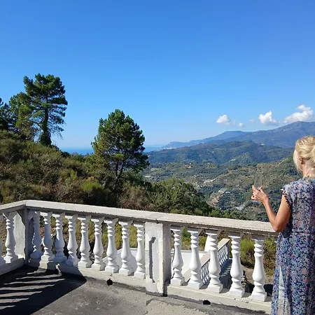 Villa Dei Sogni, With Private Pool ,roof Terrace And Spectacular Views Of Monaco And Ligurian Mountains *