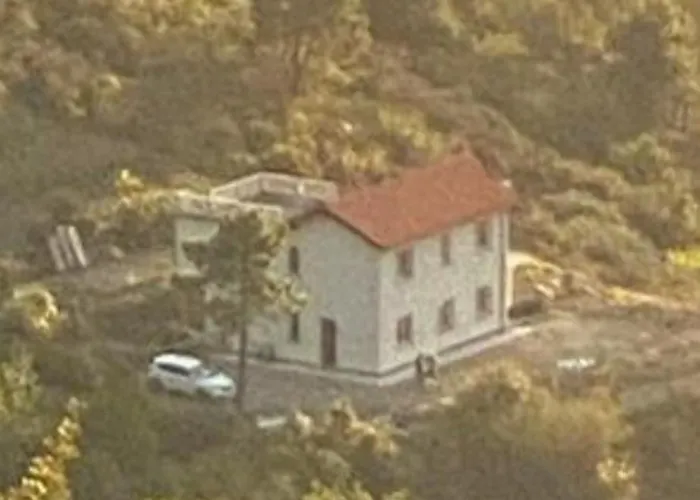 Villa Dei Sogni, With Private Pool ,roof Terrace&spectacular Views Of Monaco&ligurian Mountains Vallebona