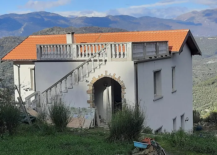 Dei Sogni, With Private Pool ,roof Terrace And Spectacular Views Of Monaco And Ligurian Mountains Vallebona