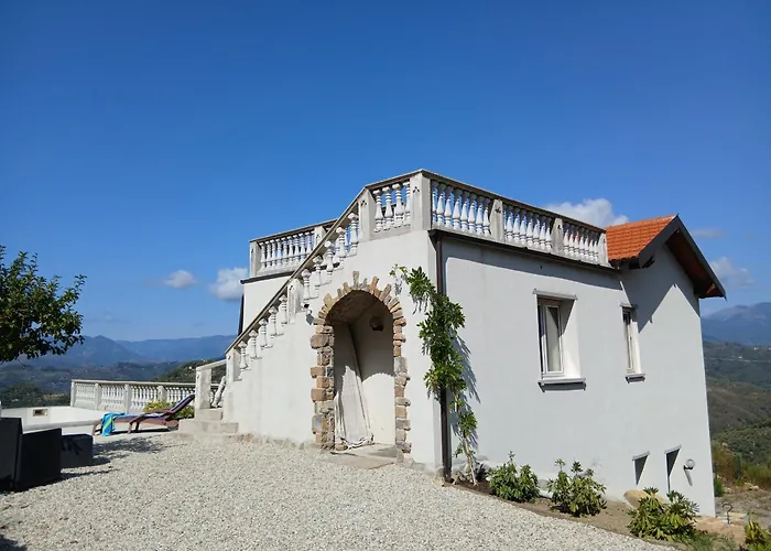 Villa Dei Sogni, With Private Pool ,roof Terrace&spectacular Views Of Monaco&ligurian Mountains