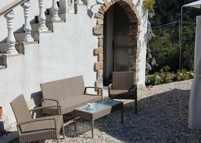 Villa Dei Sogni, With Private Pool ,roof Terrace&spectacular Views Of Monaco&ligurian Mountains *